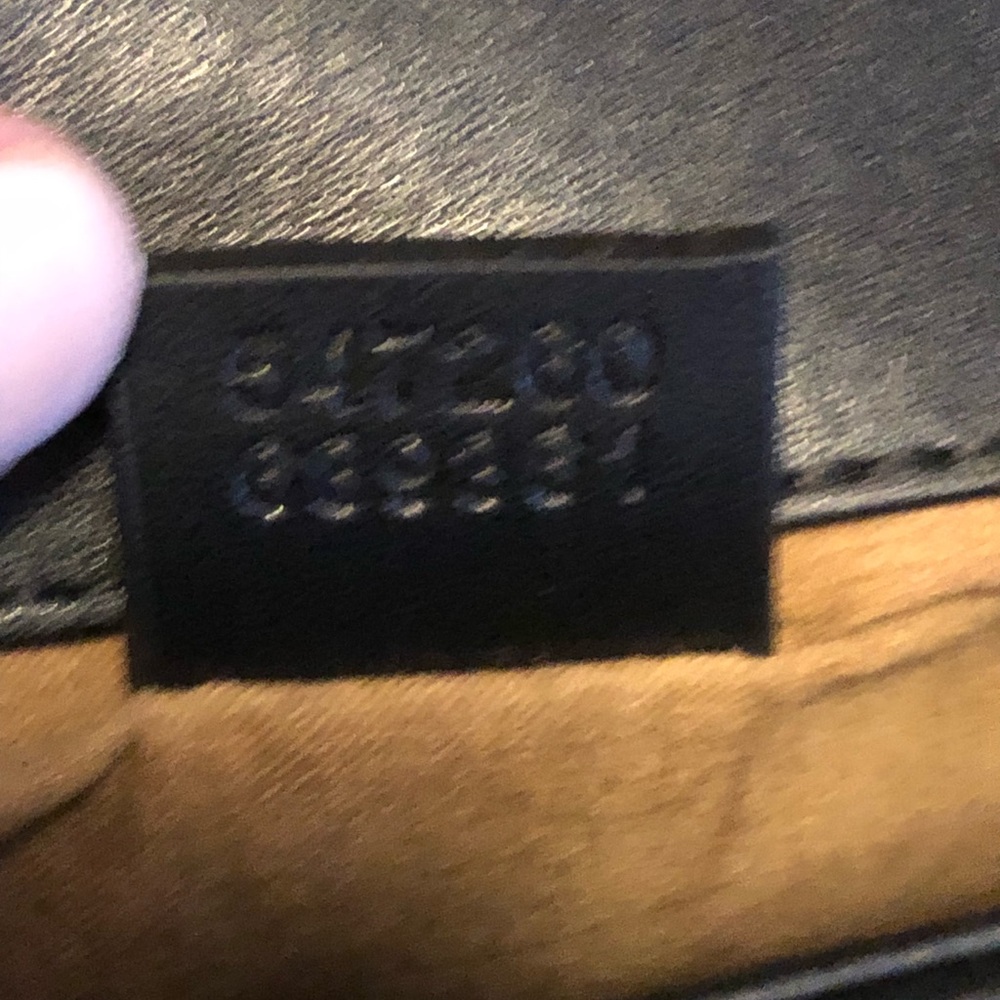 GUCCI Black Authentic Leather  Bag With Original Detachable Strap Like New - Picture 15 of 16